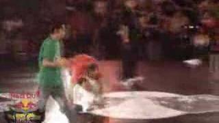 BCone2006  FinaL BAttle  Hong10 Vs Ronnie [upl. by Nairadal]