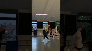 REGGAETON DANCE CLASS😮‍💨🤌🏼tanzen dance reggaeton reggaetondance femaledance confidence [upl. by Stine35]