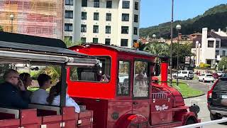 El tren txutxu a su paso por Ondarreta San Sebastián [upl. by Jaeger]