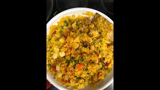 Quick amp Easy Mix Seafoods Paella [upl. by Hendren892]