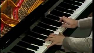 ALFRED BRENDEL SPIELT SCHUBERT  SONATE GDUR D 894 [upl. by Yrahca557]