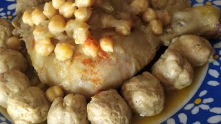 Poulet et boulettes de viande hachéeطبق دجاج مثوم بكريات اللحم المفروم [upl. by Rhea]