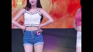 FANCAM Naeun 나은 APRIL 에이프힐  Muah 무아 [upl. by Powell984]