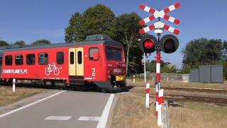 4K Przejazd kolejowy  Domisław  Polish railroad crossing [upl. by Okomom]