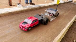 Pro Stock Tractor Super Modified 2WD Pro Modified 4WD Crawler RC Pulling [upl. by Arretnahs]