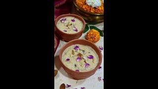 Nolen Gurer Payesh  Jhola Nolen Gur Payesh  Rice Kheer with liquid date palm jaggery [upl. by Drofla]