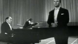 Nicolai Gedda sings quotNacht und Träumequot by Schubert [upl. by Gaylord]