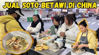 JUAL SOTO BETAWI DI CHINA PADA MUSIM DINGIN PADUAN SOTO  NASINYA MENGHANGATKAN SEKALI LARIS MANIS [upl. by Tartan]