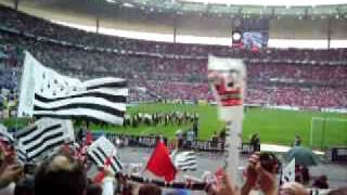 Hymne Breton Arrivée Bagad  Finale coupe de France 2009 Rennes Guingamp [upl. by Baseler714]