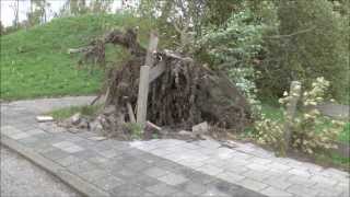 Storm in Nederland Beelden uit Hoofddorp  28 oktober 2013 video [upl. by Ettevram]