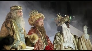 Madrid three kings parade  Cabalgata de los Reyes Magos Madrid Spain tourism  Spanish travel video [upl. by Alyose]