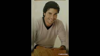 Chayanne  Humanos a Marte [upl. by Gerger429]