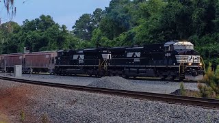 Departure from Savannah Gas Dillard Yard with NS 4810 in the Lead [upl. by Andriana]