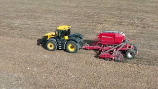 JCB Fastrac 8330 Horsch Avatar 616 SD No till barley seeding [upl. by Einnej]