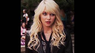 Jenny Humphrey  Gossip Girl gossipgirl blairwaldorf serenavanderwoodsen shorts [upl. by Andonis379]