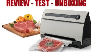 VACUUM SEALER REVIEW  Foodsaver Demonstration  Unboxing and testing the foodsaver v3840 [upl. by Saucy3]