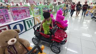 Ardelle James checking out new rides at CP Mall [upl. by Stag]