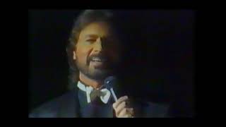 Engelbert Humperdinck  Live at the N E C 1988  Full Concert [upl. by Hainahpez]