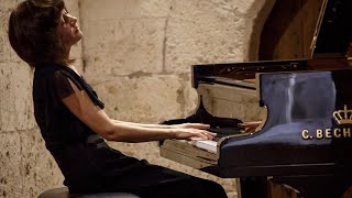 Ekaterina Derzhavina plays Bach Suite in C minor BWV 997 Lute Partita  live 2007 [upl. by Eliath]