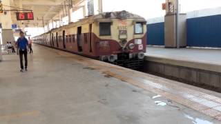 Empty DC Local Skips Seawoods Darave Railway StationNavi Mumbai [upl. by Avlasor]