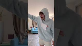 Et si les pieds pouvaient parler 😭drole france humour sketch tiktok viral shorts lol [upl. by Aikam]