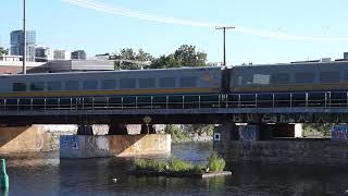 VIA Rail Canada en direction de louest [upl. by Champ]