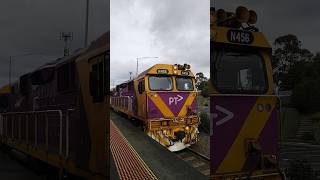 Warragul shuttles passing Drouin station [upl. by Proctor]