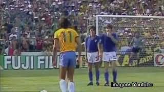 A cabeçada de Oscar e a defesa de Dino Zoff  Copa de 82 🇧🇷 [upl. by Nador973]