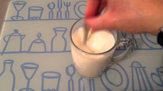 Faire un lait chaud au chocolat blanc  recette chocolat chaud [upl. by Waddington]