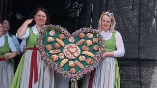 Trachtenmusik Lassnitzhöhe Steiermark Frühling im Wiener Rathausplatz [upl. by Rolph]