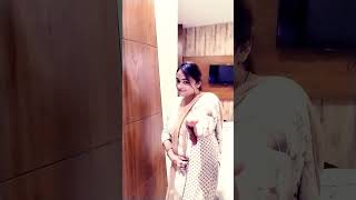 Tere bina nae gujaraviralvideo feeling awesome enjoy maklorganj reel [upl. by Hcir652]