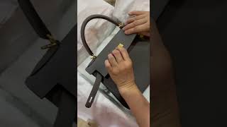 Unbox hermes kelly 28 etain GHW [upl. by Nidnerb]