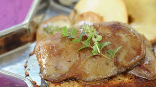 Recette  Foie gras poêlé aux pommes [upl. by Ynattirb637]