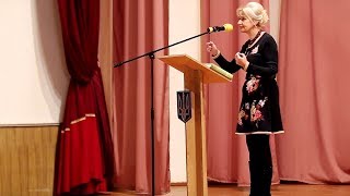 Ірина Фаріон Мова – це зброя на ураження МИ маємо вказувати якою мовою говорити [upl. by Nerrak984]