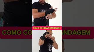 Como Colocar Bandagem de Boxe  Colocando Bandagem de Muay Thai Boxe e MMA [upl. by Gnouhk]