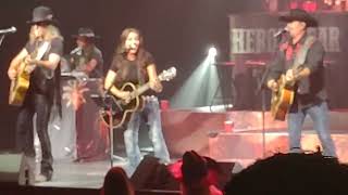 Gretchen Wilson Big amp Rich live Foxwoods [upl. by Auqinet]