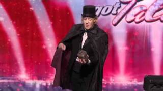 Americas Got Talent Sez5 Ep04  Chipps Cooney  Funny Iluzionist [upl. by Calvina]