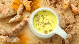 Haldi Ka Doodh warme melk met kurkuma [upl. by Zellner]