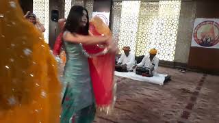 Mehla niche sa  Folk dance  Langa live song ghoomar  Gangour  Folk songs  Himani Hada  Ghoomer [upl. by Derfla]