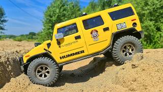 Extreme Sand Storm Racing with RC Hummer H2 [upl. by Einnaffit]