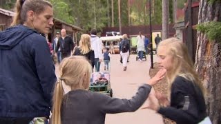 När familjeäventyret på Kolmården slutar i gråt  Familjen Annorlunda TV4 [upl. by Neetsuj]