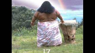 Kamalani  Israel Kamakawiwoole Lyrics [upl. by Notnroht]