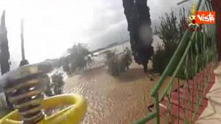 ALLUVIONE ALBINIA SALVATAGGIO IN ELICOTTERO DEI VIGILI DEL FUOCO [upl. by Doroteya455]