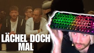 KIZ  Lächel doch mal  Insane Reacts Erfolgloser Musiker reagiert auf erfolgreiche Musiker LUL [upl. by Ainezey274]