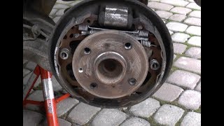 Rear drum brake checkup and conservation  Aygo C1 107 [upl. by Odnumyar294]