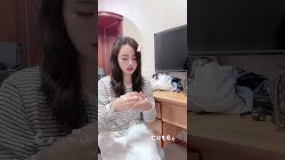 带着99块钱的包包👜和手表出门啦😂🙈老挝女孩 [upl. by Boris827]