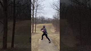 Meyer Broadway North Hole 18 434’ discgolf frisbee shorts innova [upl. by Nnahgiel262]