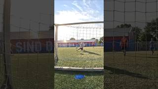 Goalkeeper ❤️ 🧲🧤 training gripmode goalkeeper fußball highlights [upl. by Theda8]