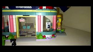 A FUN DAY AT THE DINER LEGO PLAY [upl. by Kuebbing]