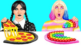 Wie Man Einen Riesigen Regenbogen Und Schwarzen Pizza Macht Challenge Mit Wednesday Addams FUN FOOD [upl. by Cooperstein]